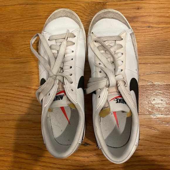 Nike Blazer Low Platform Sneakers - Picture 2 of 6